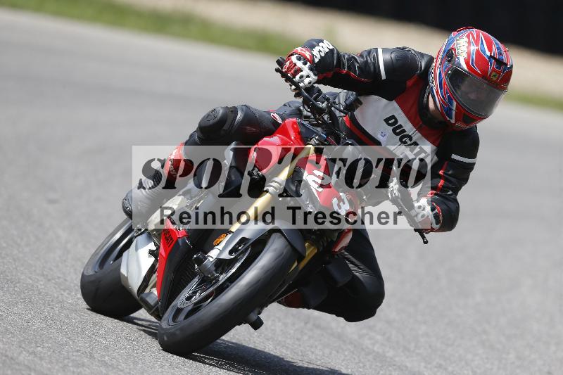 /27 12.06.2025 Ducati Schweiz Trackday Warmup  ADR/blau-bleu/23